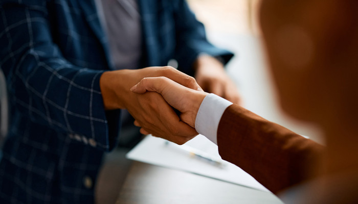 Hand Shake 02 1200x628px